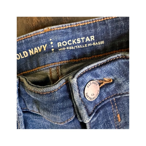 Old Navy Super Skinny Mid Rise Jeans - Picture 3 of 5